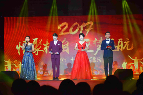 1a 晚会现场.jpg